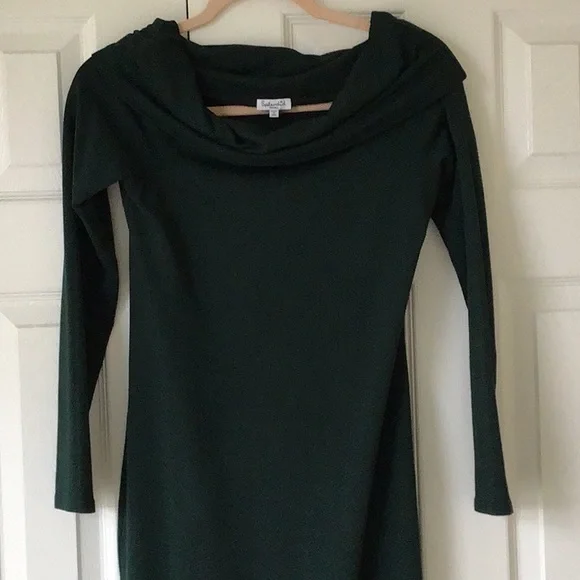 splendid green dress VENUS Linen V-Neck Maxi Dress | Large Splendid Paisley main image 0